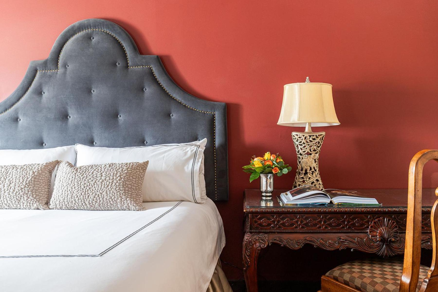 Hotel Old Stone Boutique 4*