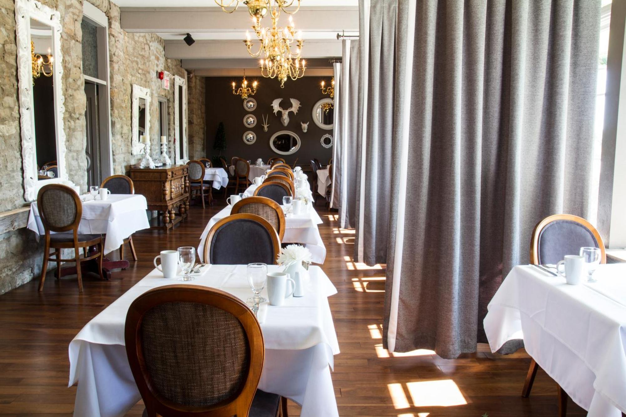 Old Stone Boutique Hotel Niagara Falls